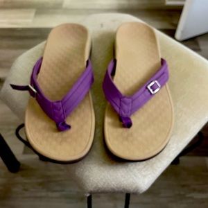 Vionic Purple Sandals